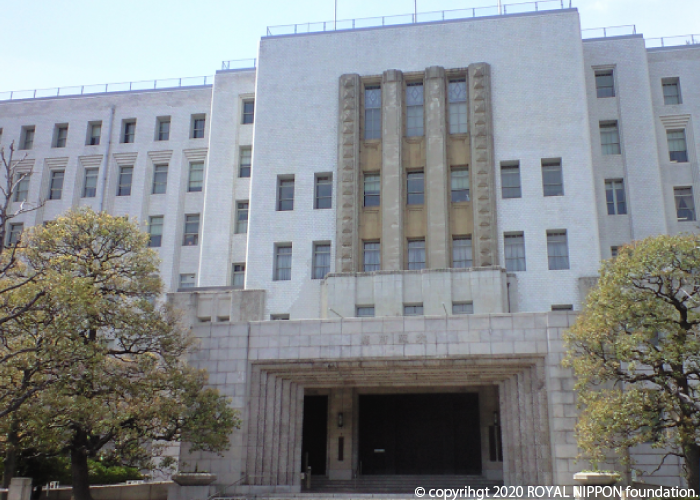 大阪府にマスク3000枚を寄付