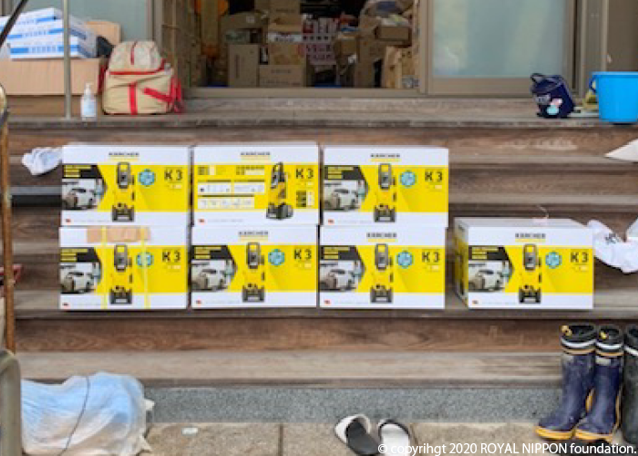 熊本県豪雨災害におけるボランテイア活動、復興に向けた掃除用道具等の寄付